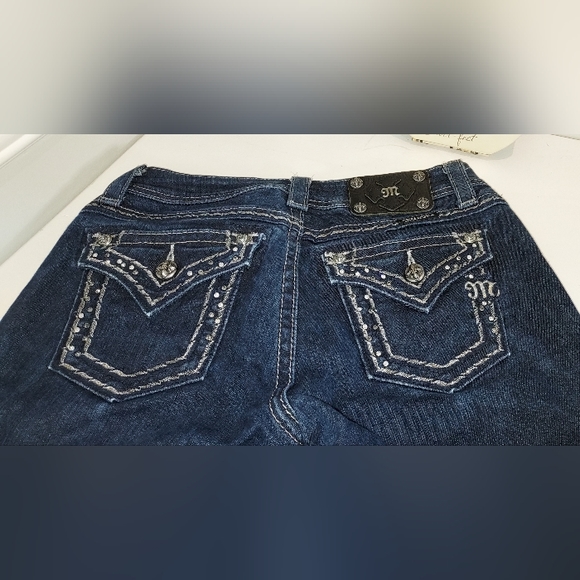 Miss Me Easy Boot JE5663EL Dark Wash Bejeweled Pocket Jeans NWOT - Picture 4 of 10